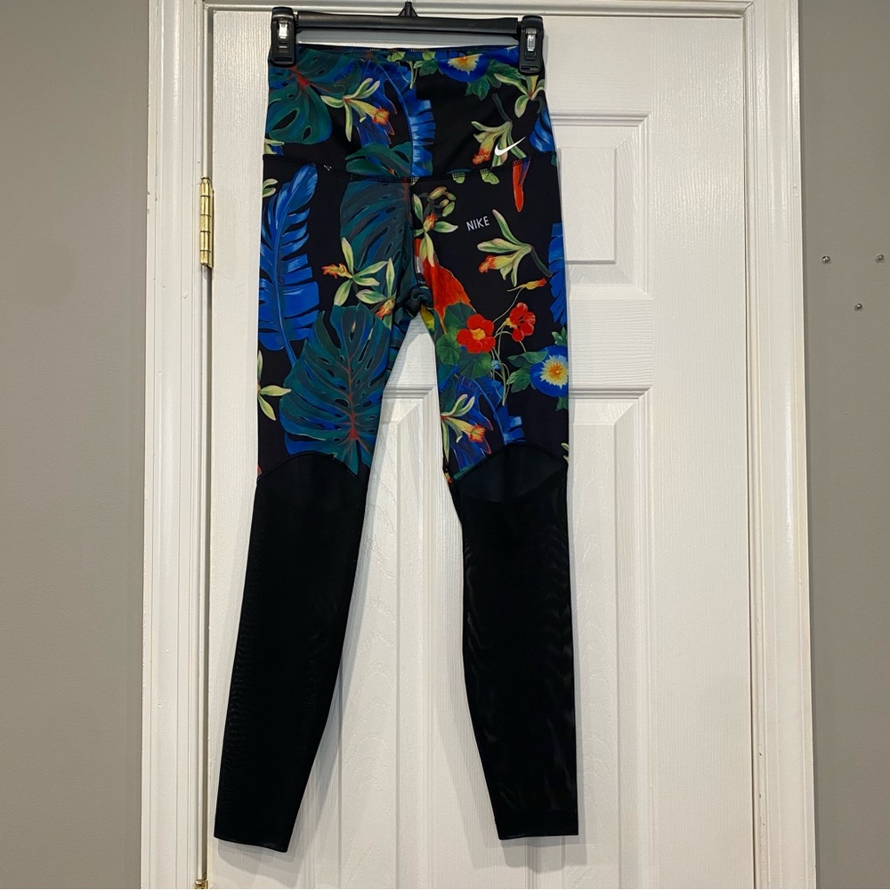 Nike Womens 7/8 Running Tight Lush Print Tropical Floral Mesh Womens Small Black